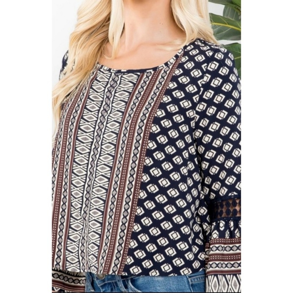 NWOT Boho Bell Sleeve Top - Picture 2 of 8